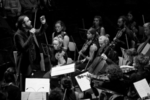 requiem_aula_sw_15.0x1200_tn.jpg
