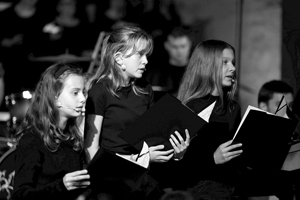 requiem_kirche_sw_17.0x1200_tn.jpg